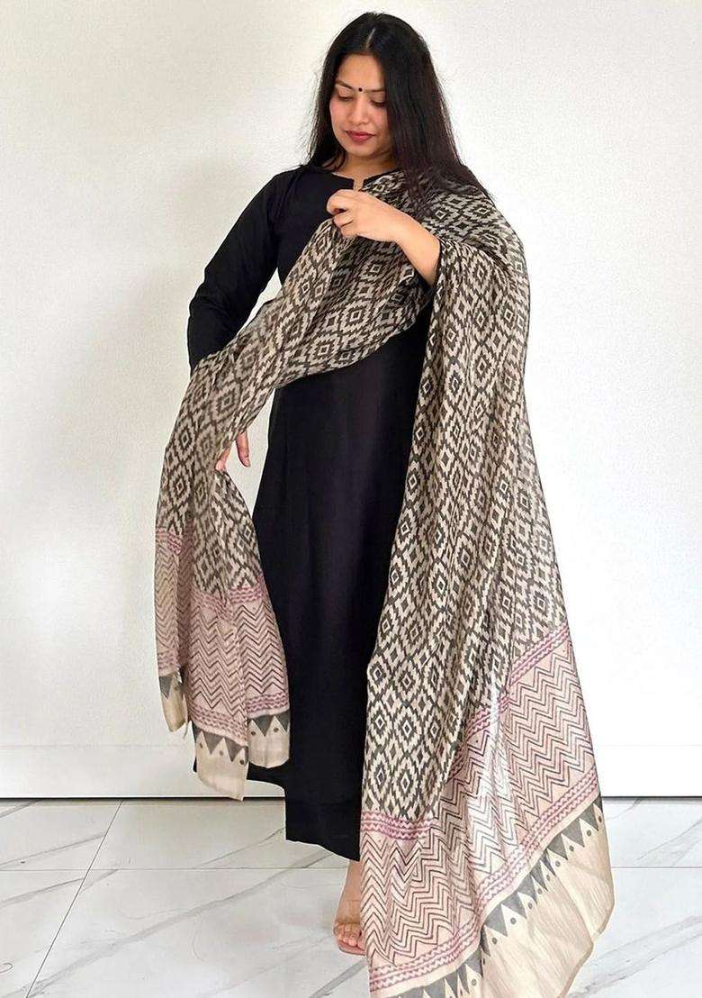 Black Solid Viscose Kurta Set - Indya