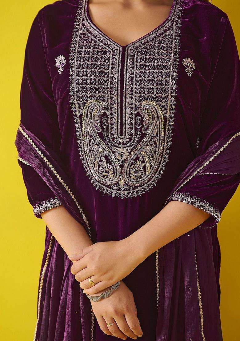 Violet Embroidered Velvet Kurta Set - Indya