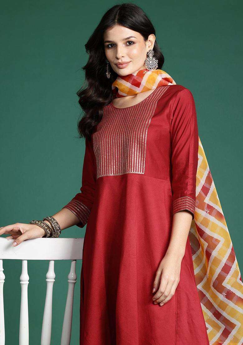 Red Solid Liva Kurta Set - Indya