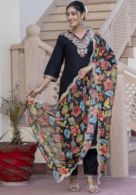 Black Yoke Design Silk Blend Kurta Set