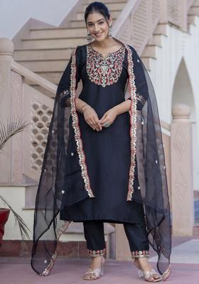Black Yoke Design Silk Blend Kurta Set