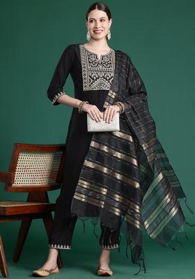 Black Yoke Design Liva Kurta Set