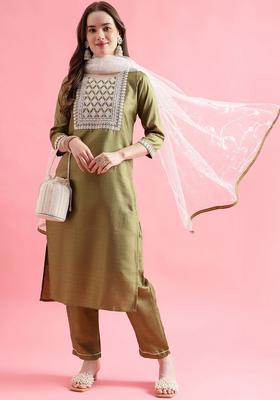 Green Yoke Design Silk Blend Kurta Set