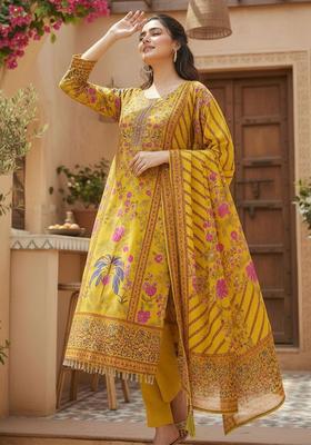 Yellow Printed Silk Blend Kurta Set