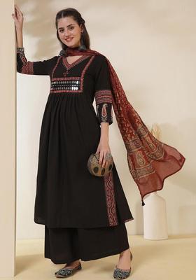 Black Solid Viscose Kurta Set
