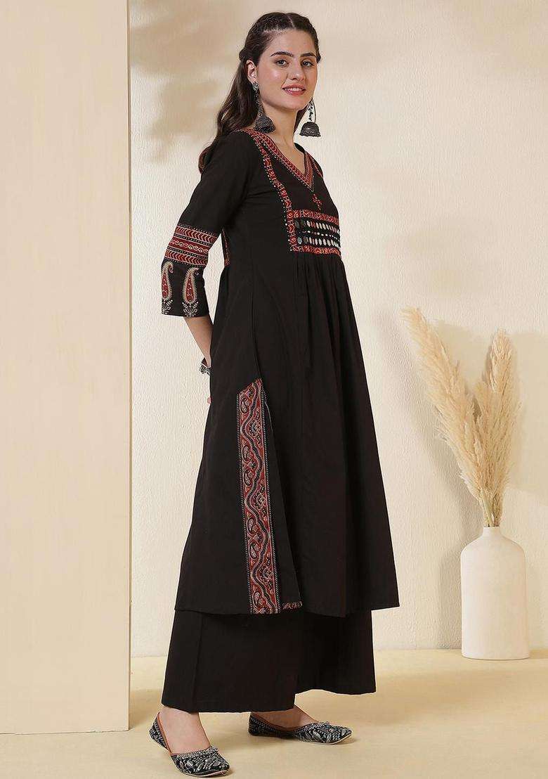 Black Solid Viscose Kurta Set - Indya