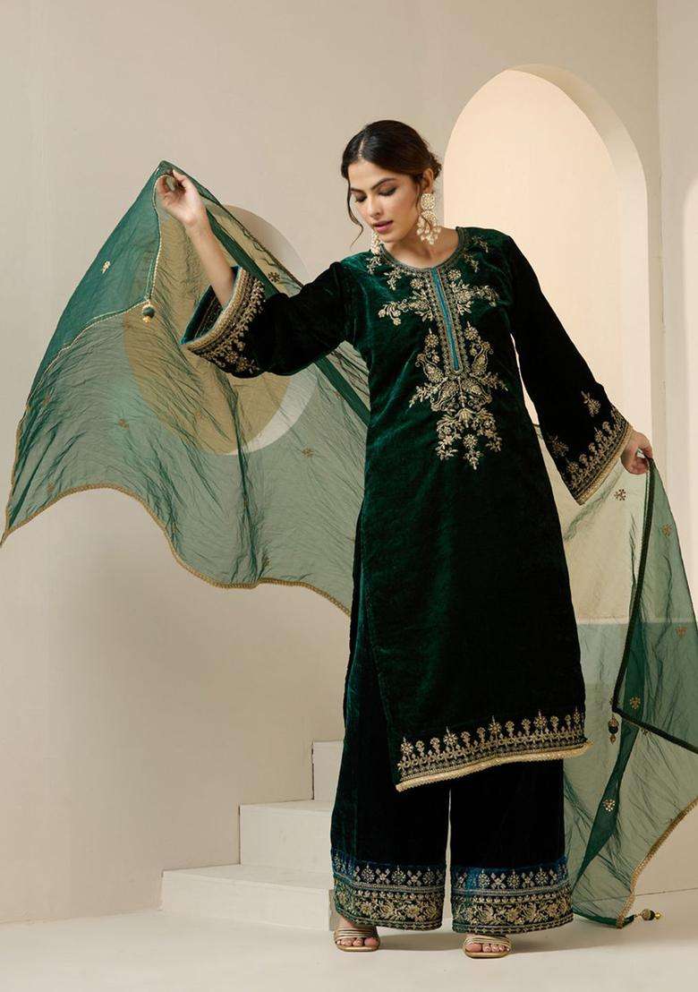 Green Embroidered Velvet Kurta Set - Indya