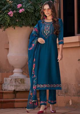 Blue Yoke Design Silk Blend Kurta Set