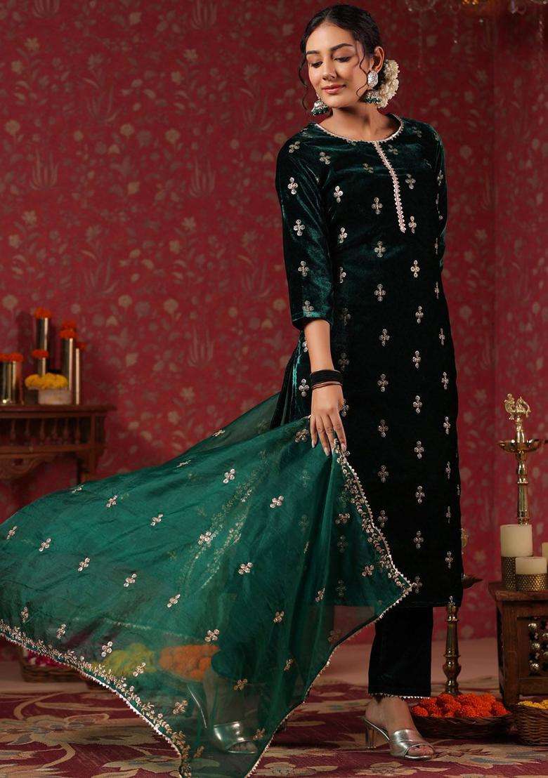 Green Embroidered Velvet Kurta Set - Indya
