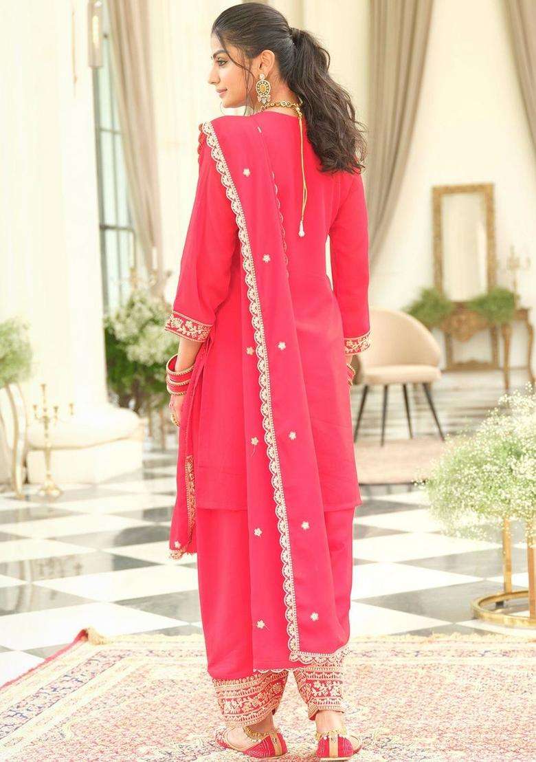 Red Embroidered Chinon Kurta Set - Indya
