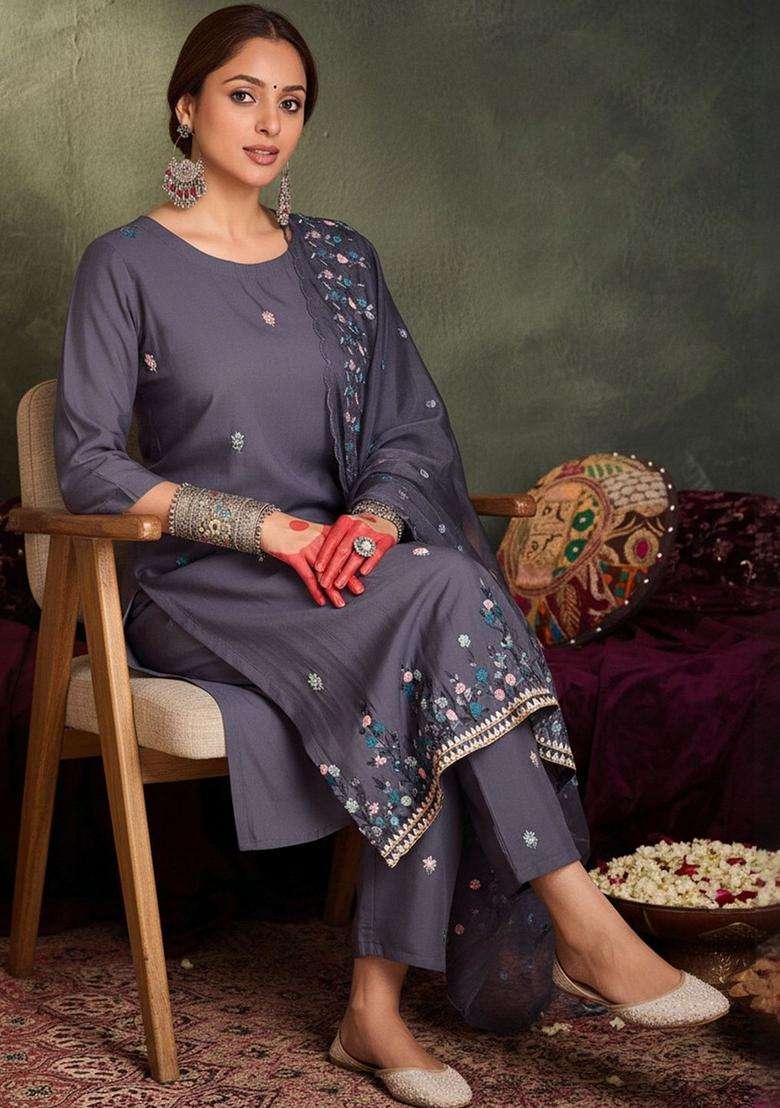 Grey Embroidered Silk Blend Kurta Set - Indya