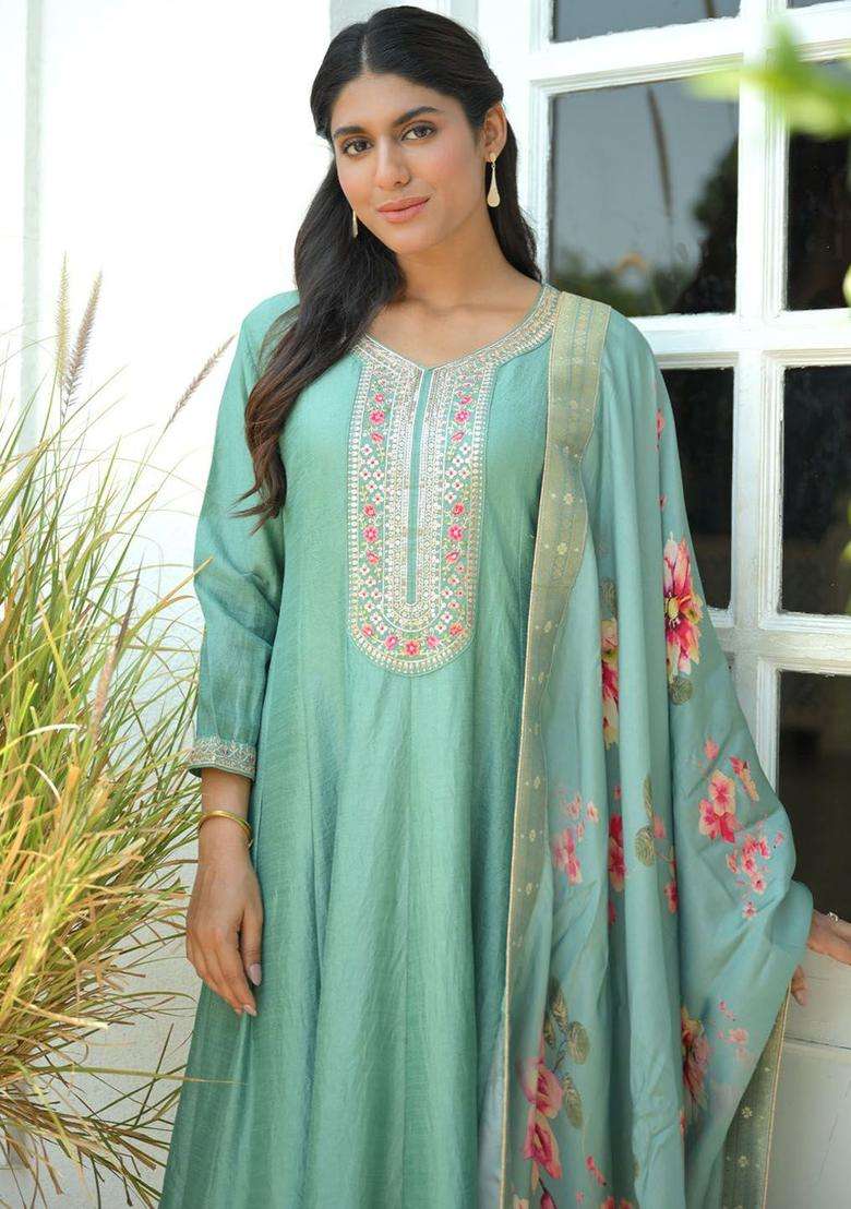 Sea Green Embroidered Silk Blend Kurta Set - Indya