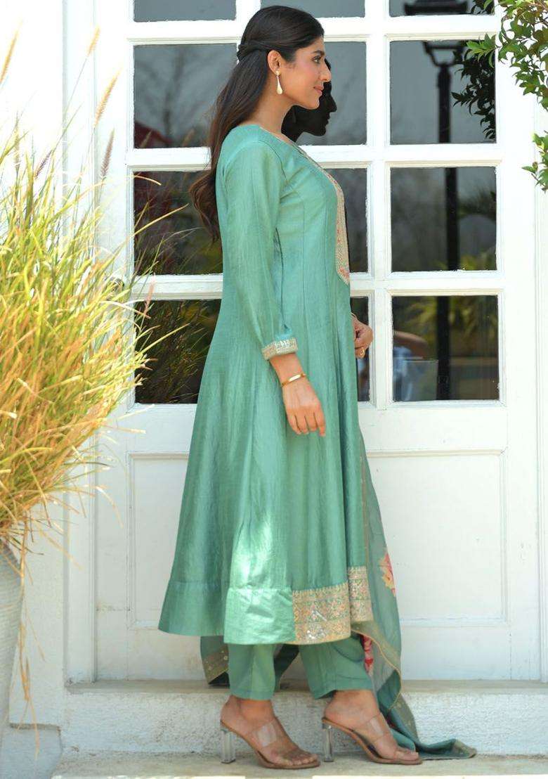 Sea Green Embroidered Silk Blend Kurta Set - Indya