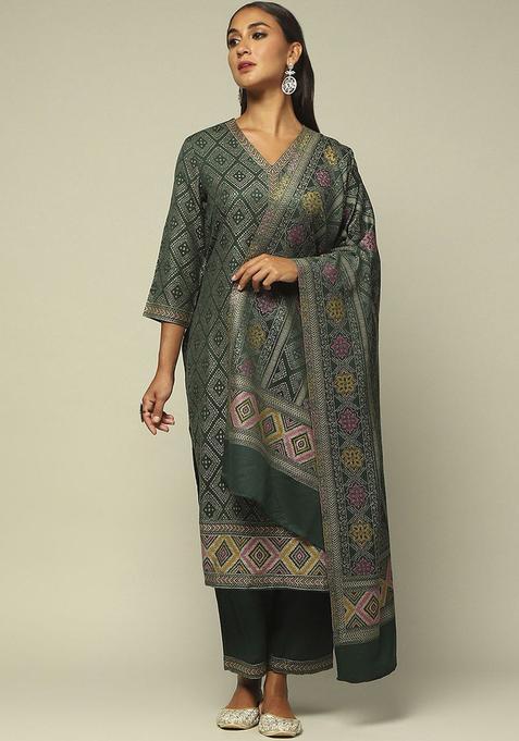 Green Printed Polyester Kurta Set — view on Indya