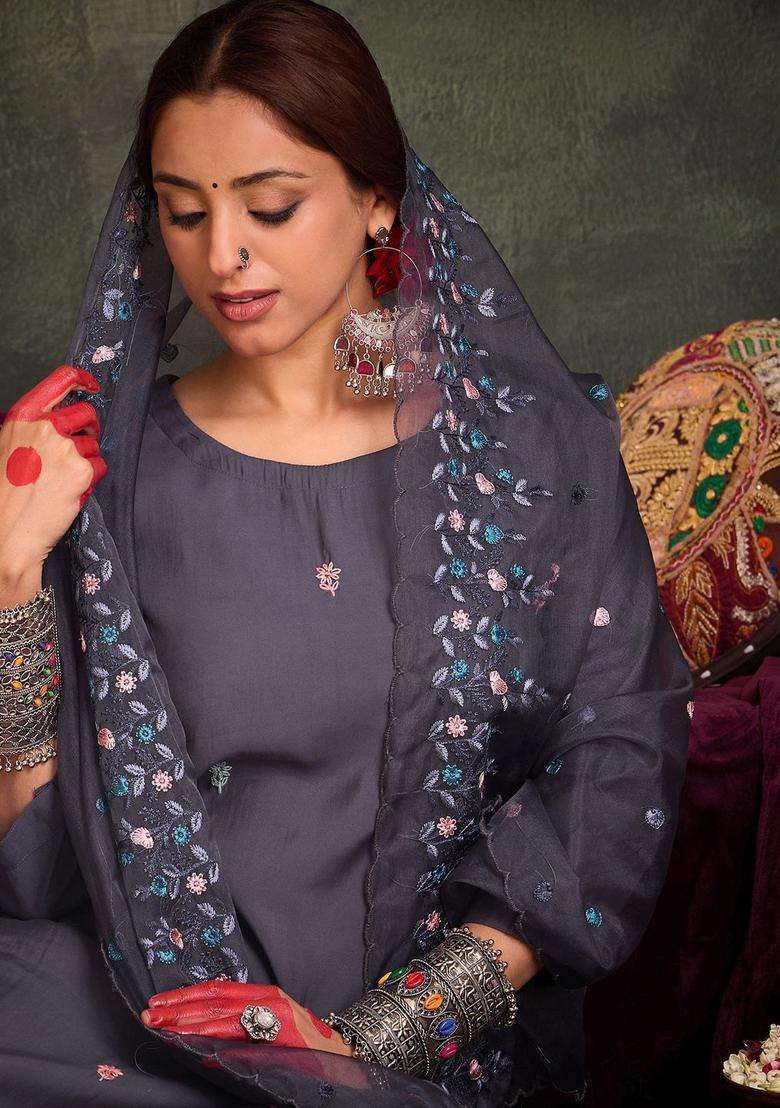 Grey Embroidered Silk Blend Kurta Set - Indya
