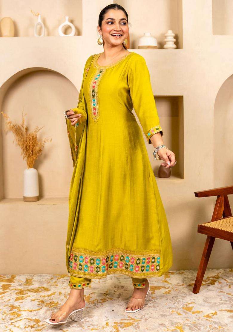 Lime Green Embroidered Silk Blend Kurta Set - Indya
