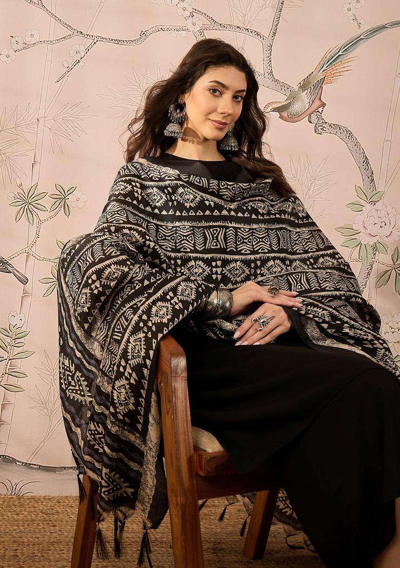 Black Solid Viscose Kurta Set - Indya