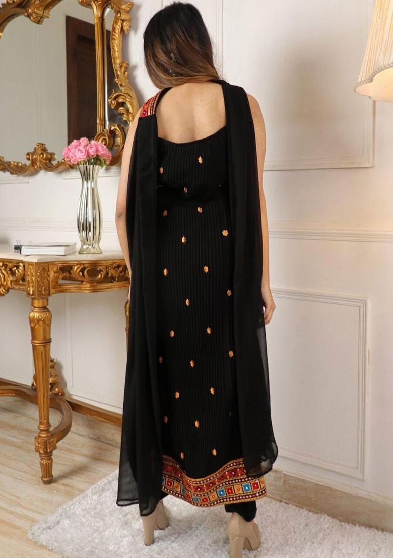Black Embroidered Georgette Straight Kurta Sets - Indya