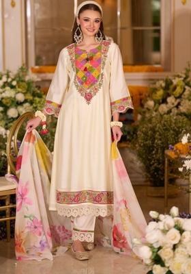Cream Solid Viscose Kurta Sets