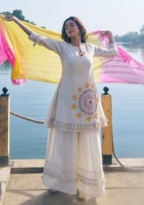 Off White Embroidered Cotton Kurta Sets