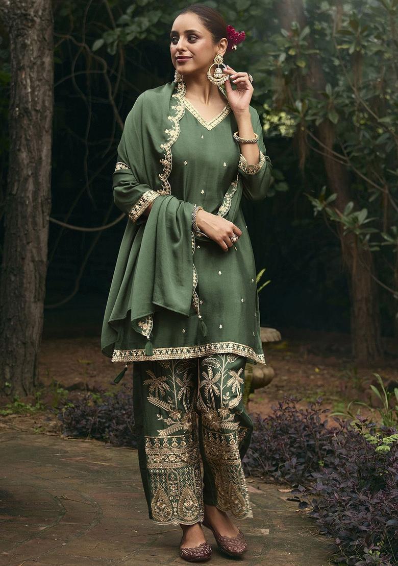 Green Embroidered Viscose Kurta Sets - Indya