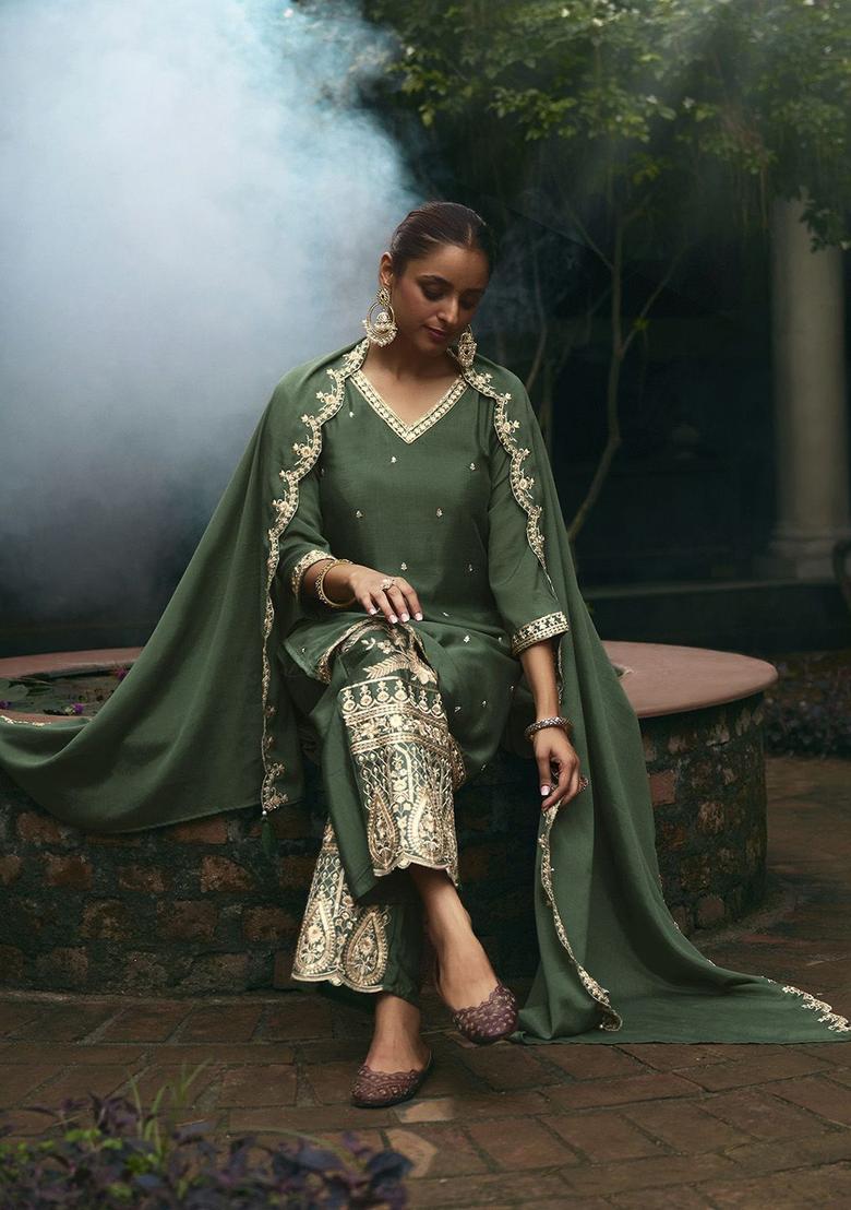 Green Embroidered Viscose Kurta Sets - Indya