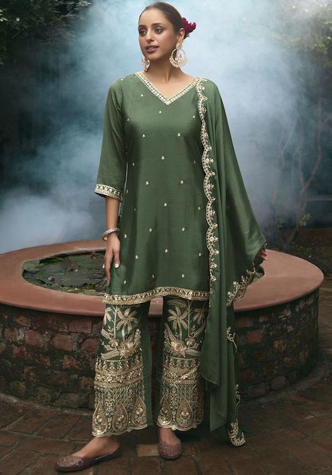 Green Embroidered Viscose Kurta Sets