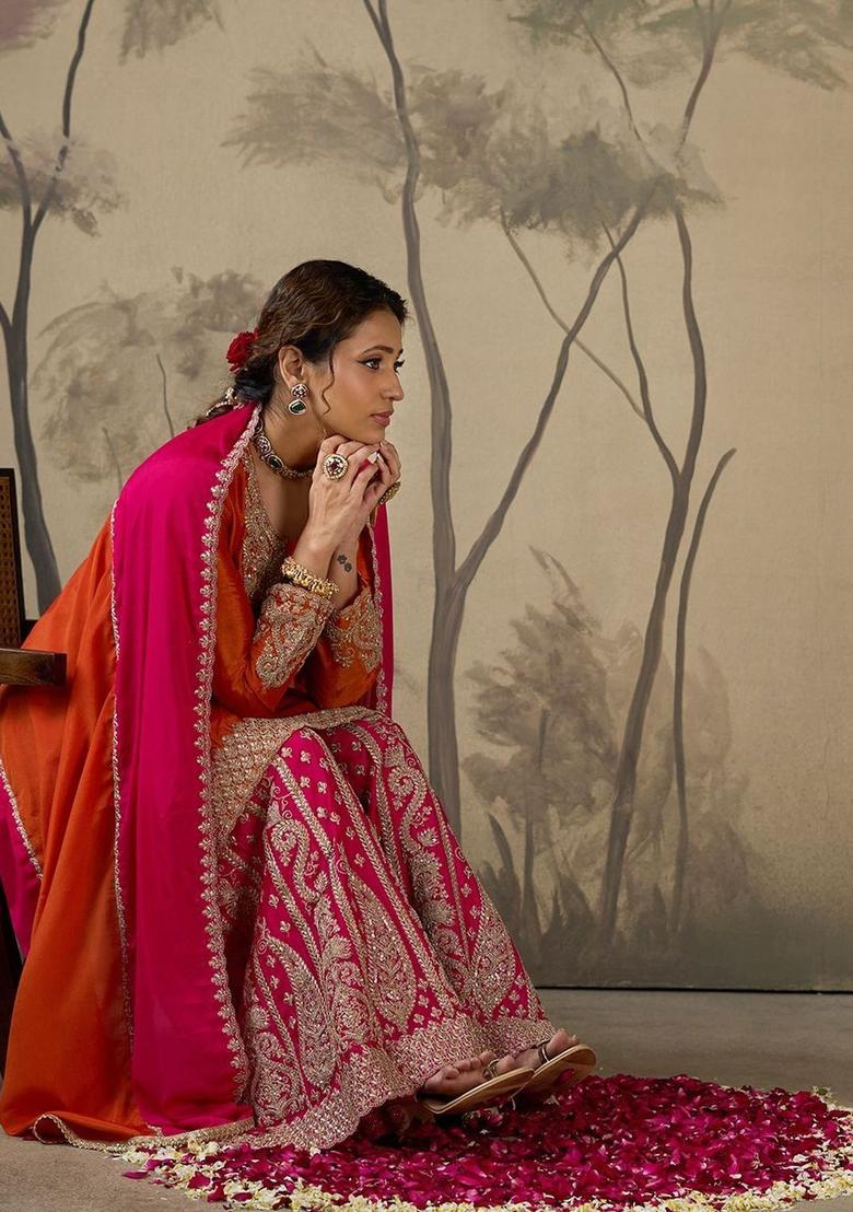 Orange Embroidered Polyester Kurta Sets - Indya
