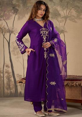 Purple Embroidered Silk Blend Kurta Sets
