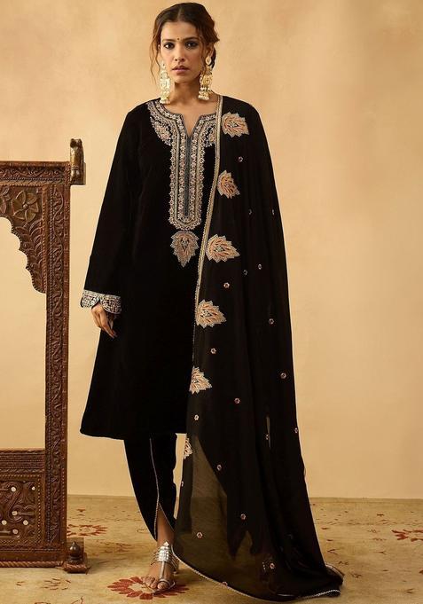 Black Embroidered Velvet Kurta Sets