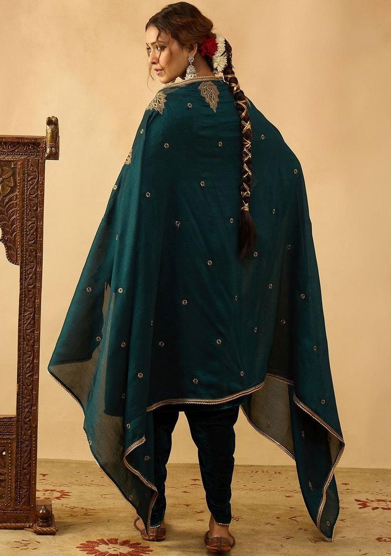 Green Embroidered Velvet Kurta Sets - Indya