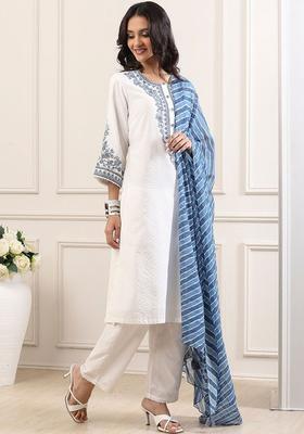 White Embroidered Chanderi Kurta Sets