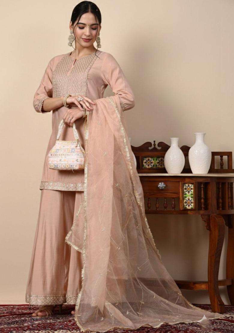 Peach Embroidered Silk Blend Kurta Sets - Indya