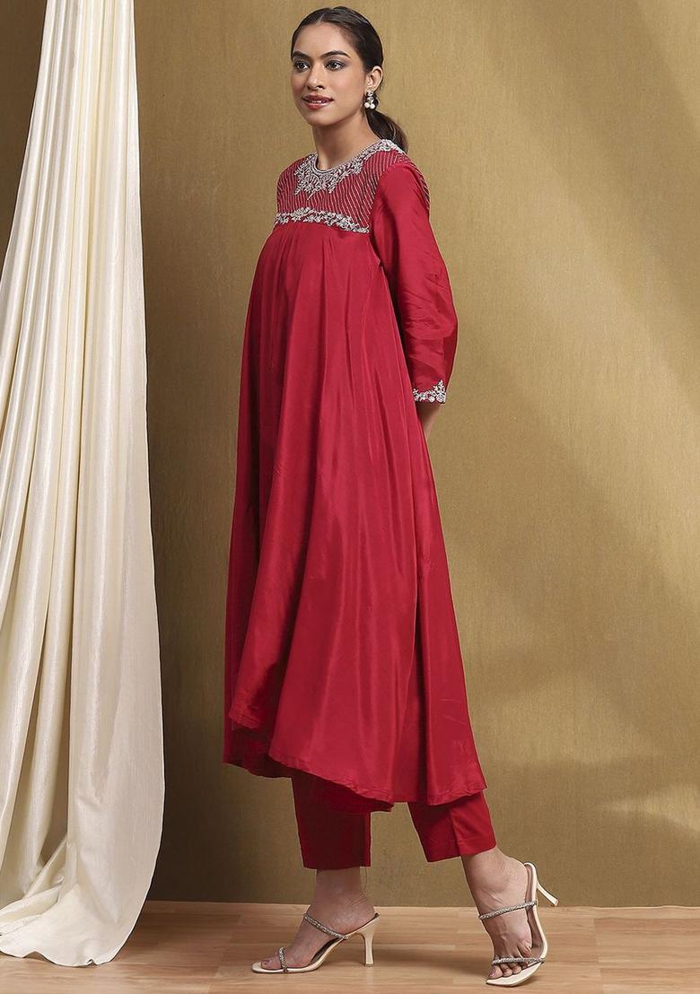 Red Embroidered Cotton Kurta Sets - Indya