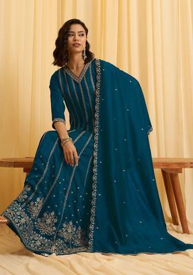 Teal Embroidered Silk Blend Kurta Sets