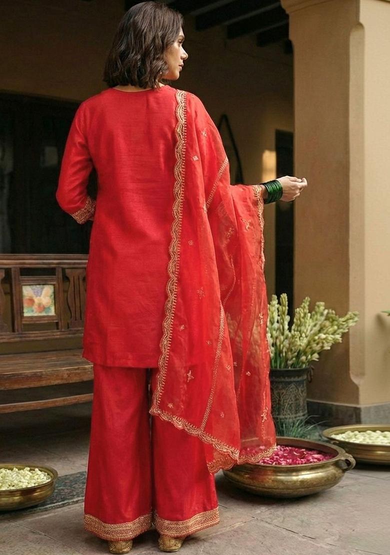 Red Embroidered Silk Blend Kurta Sets - Indya