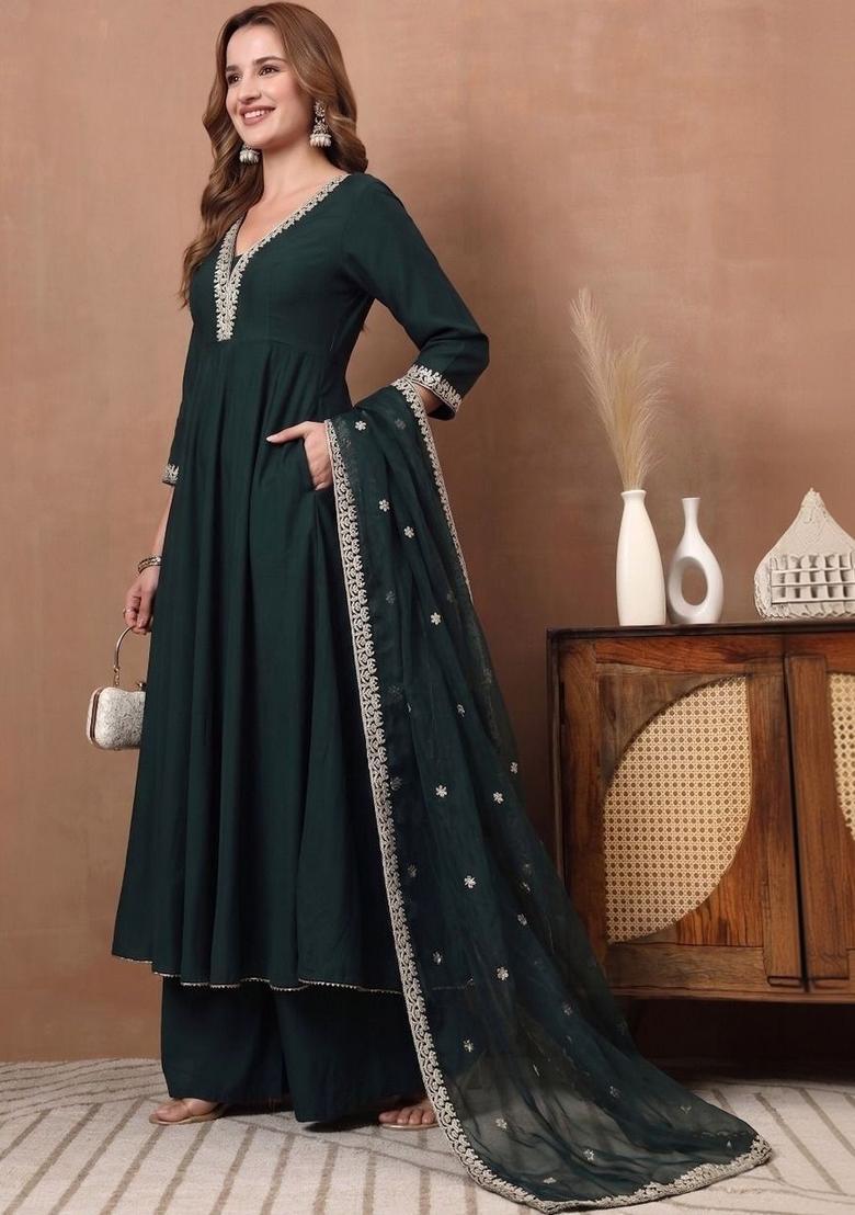 Green Embroidered Silk Blend Anarkli Sets - Indya
