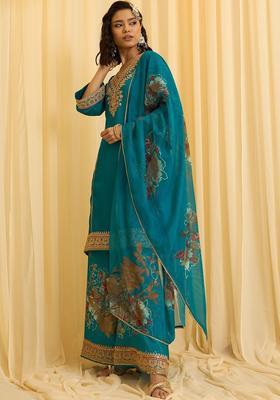 Teal Embroidered Silk Blend Kurta Sets