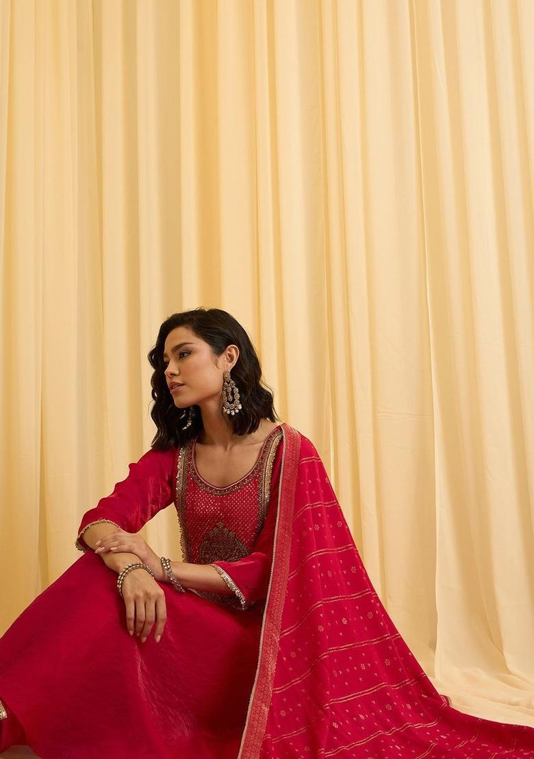 Red Embroidered Silk Blend Anarkli Sets - Indya
