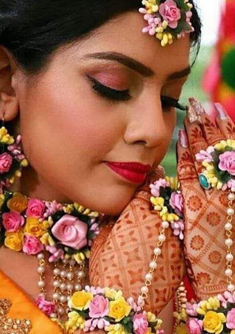 Beaded And Flower Bridal Haldi Mehndi Baby Shower Jewellery Set