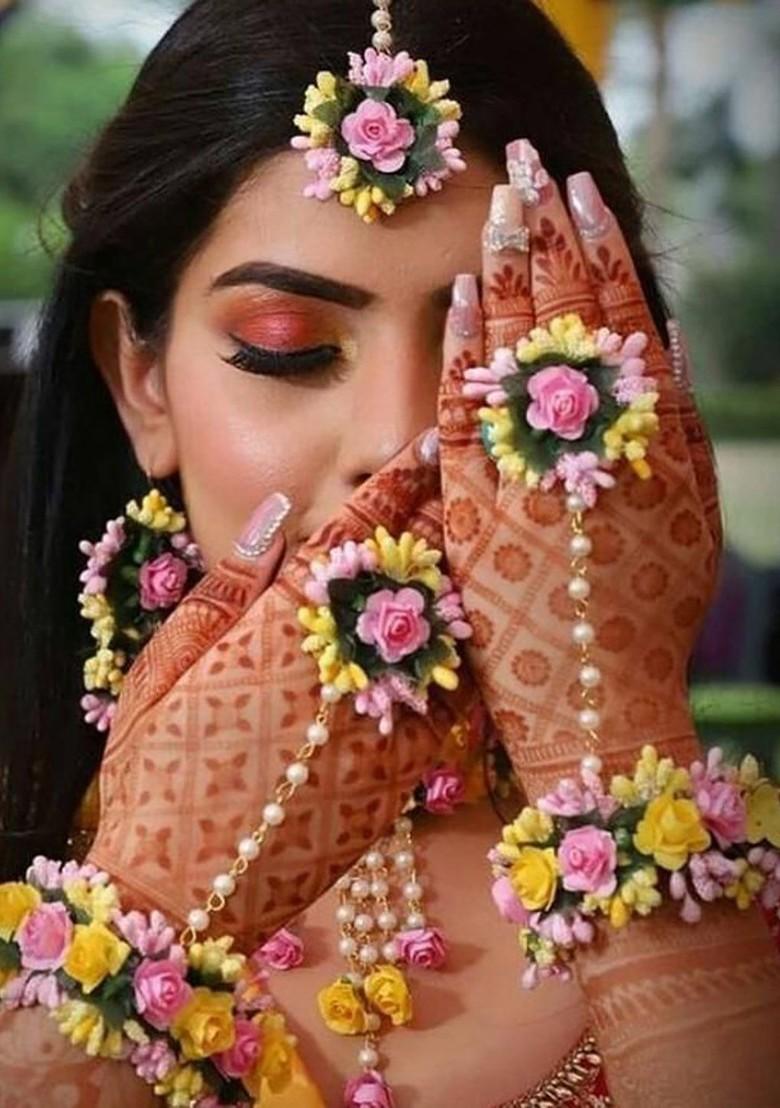Beaded And Flower Bridal Haldi Mehndi Baby Shower Jewellery Set