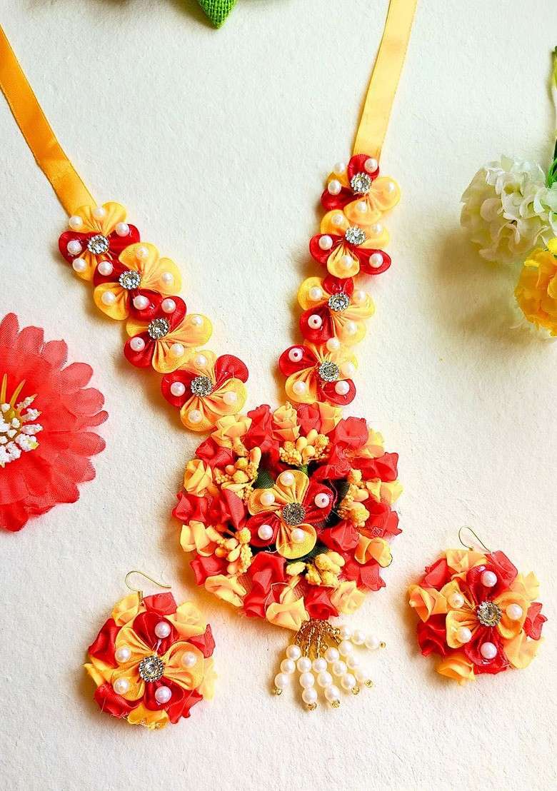 Red Gold Plated Floral Beaded Haldi And Mehendi Jewellery Set - Indya
