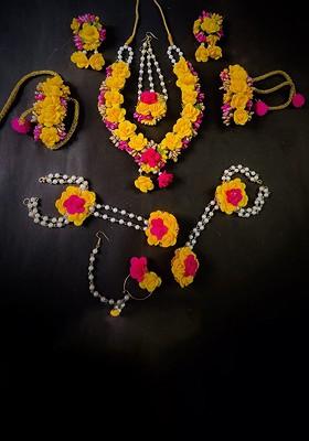 Floral Beaded Haldi Jewellery Set