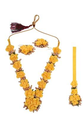Yellow And Gold Toned Stone Studded And Beaded Floral Haldi Jewellery Set