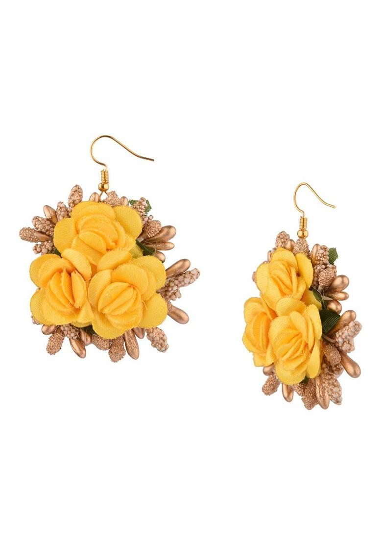 Yellow And Gold Toned Stone Studded And Beaded Floral Haldi Jewellery Set