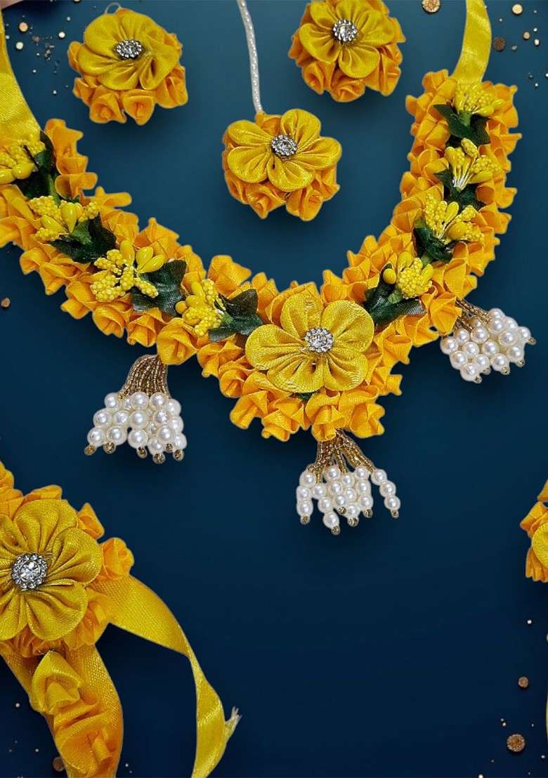 Pearls Floral Haldi Jewellery Set - Indya