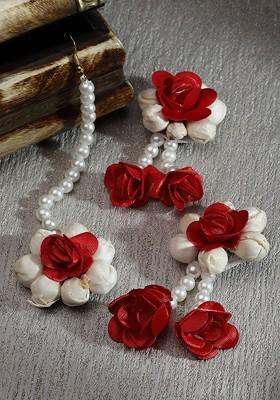 Gold Plated Gota Patti Flower Haldi Mehandi Maang Tikka With Earrings