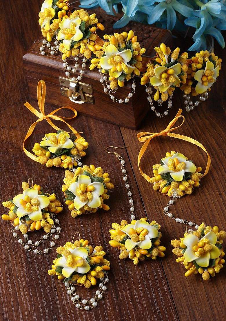 Floral Beaded Haldi And Mehendi Jewellery Set With Maang Tika And Ring Bracelet - Indya