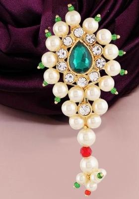 Maharashtrian Golden Safety Saree Pleats Pin Pearl Brooch