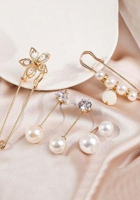 Set Of 5 Women Gold Toned Pearl Studded Brooch